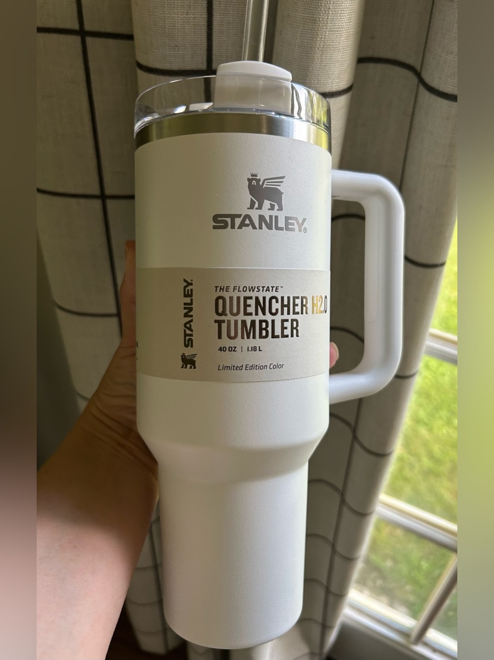 Stanley White 40 oz Quencher Tumbler with Handle